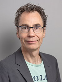 Porträttbild på Mikael Forsman, professor i ergonomi vid KTH.