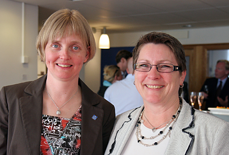 KTH:s prorektor Eva Malmström Jonsson och Marie Ygge, försäljningsdirektör på Microsoft