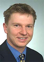Frank Niklaus, universitetslektor på avdelningen för Mikrosystemteknik vid KTH.