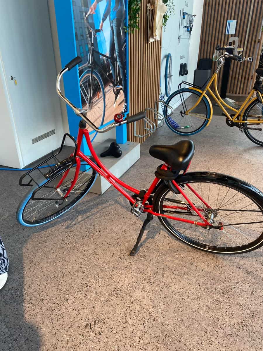 röd cykel