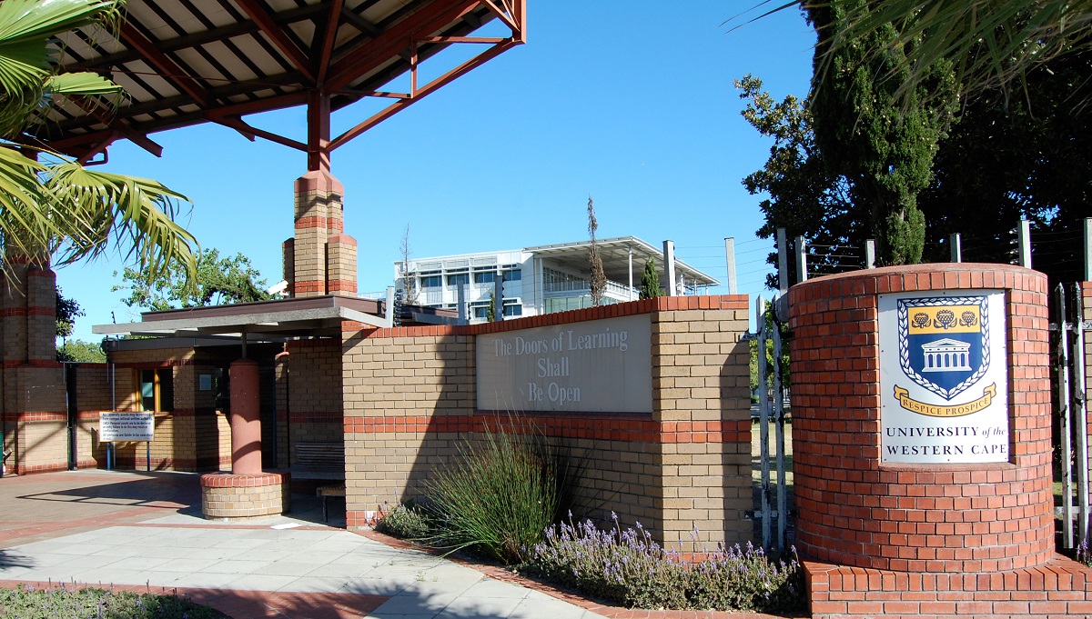 Entry to University of Western Cape's North Campus from Modderdam Road