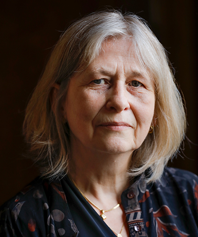 Porträtt på Hilde Heynen.