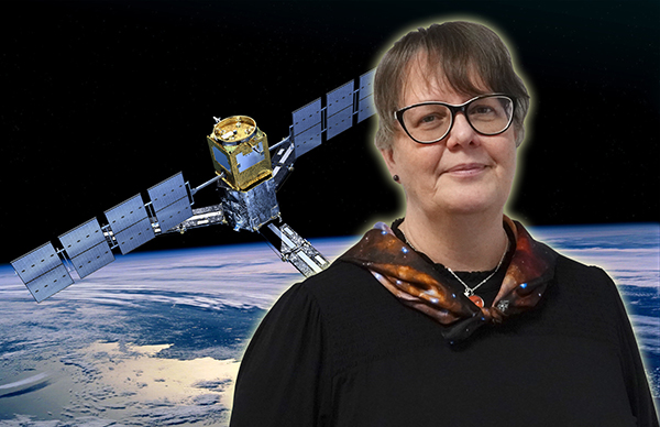 Helena Lennholm med en satellit i bakgrunden
