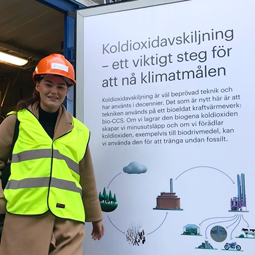 KTH-student Evelina på sitt första jobb första jobb som projektledare inom kraftsystem.