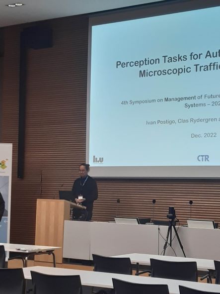 Ivan Postigo presenting at MFTS 2022, TU Dresden, Germany