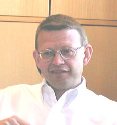 Professor Mikael Östling