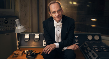 Carl Unander-Scharin, professor och årets alumn 2023.