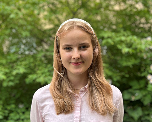 Sara from Poland