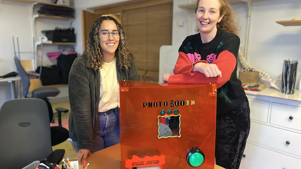 KTH-forskarna Alejandra Gómez Ortega och Madeline Balaam.