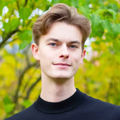Porträttfoto av studenten Lucas