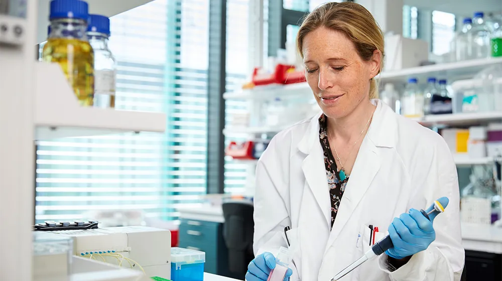 Woman in lab.