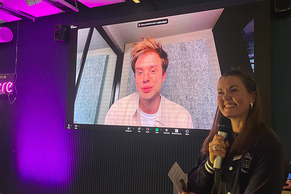 Anton Osika seen on a screen at KTH Innovation