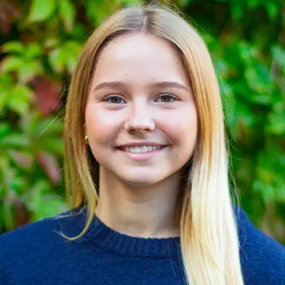 Porträttbild av studenten Alma