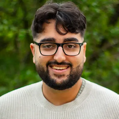 Porträttfoto av studenten Sahil