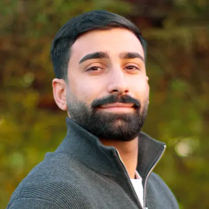 Porträttfoto av studenten Stefan