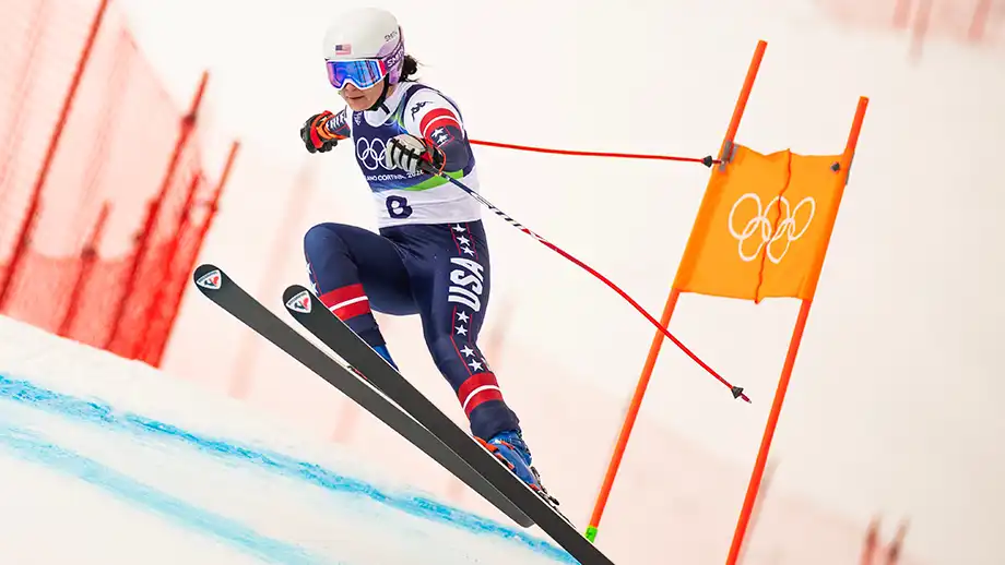 woman in downhill race