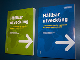 två böcker