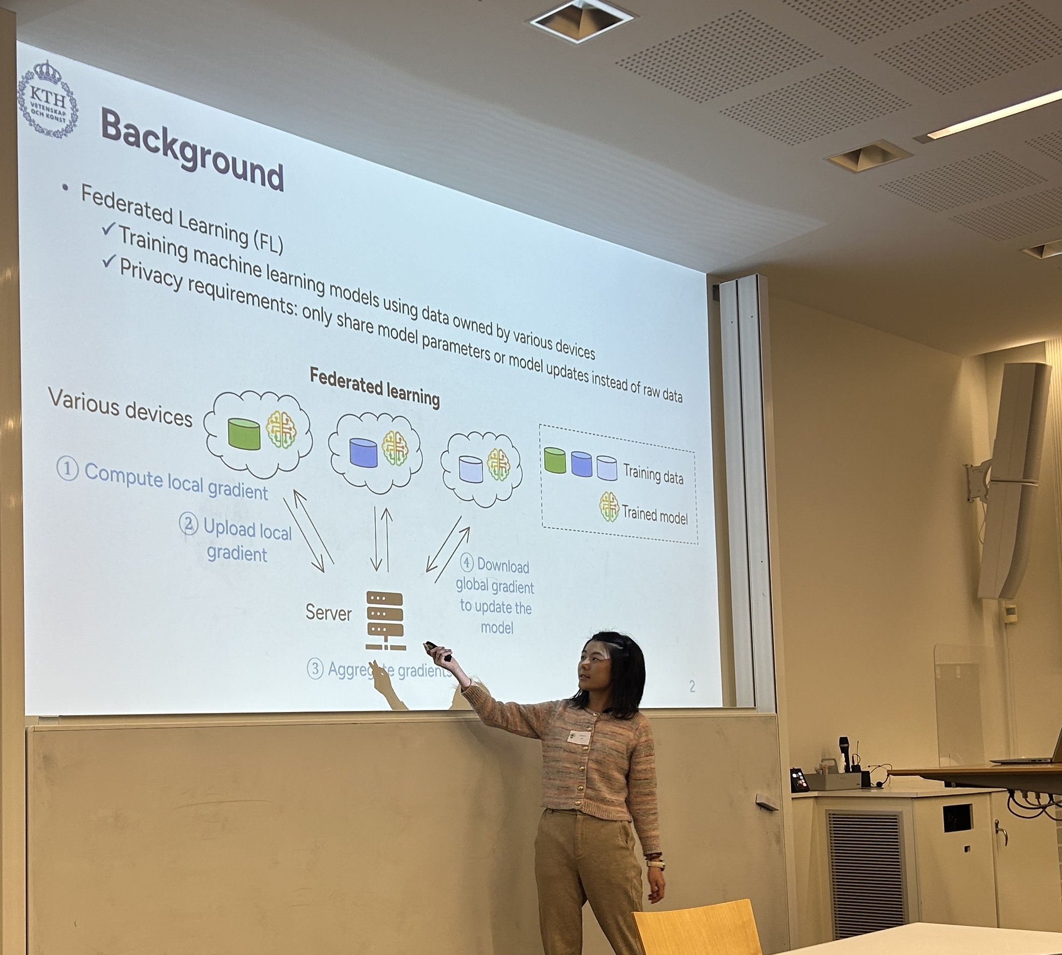 Chengxi Li presenting