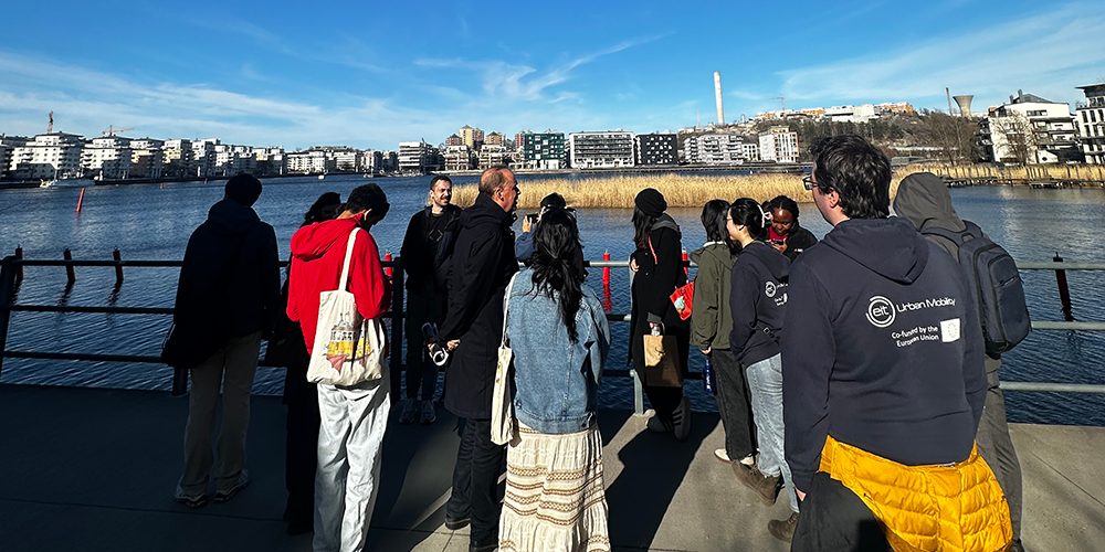 Students visiting Hammarby Sjöstad