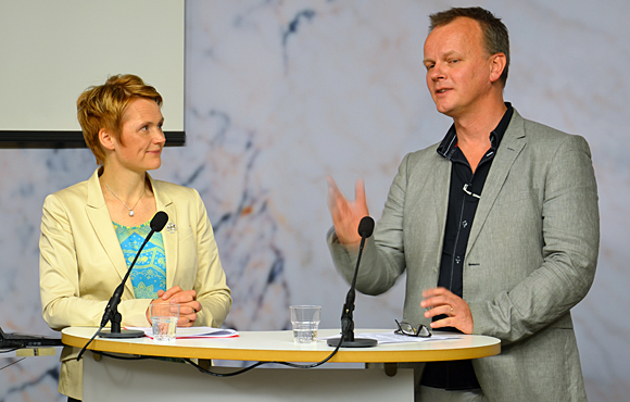 IT- och energiminister Anna-Karin Hatt och Jan Gulliksen, professor i människa-datorinteraktion på KTH. Foto: Maria Malmqvist.