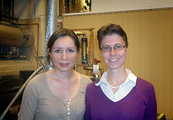 KTH-doktoranden Evelyn Cardozo Rocabado och Catharina Erlich, universitetslektor vid institutionen för energiteknik på KTH.