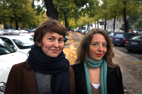 Matilda Klett och Marianne Giesecke forskar om batterier på KTH.