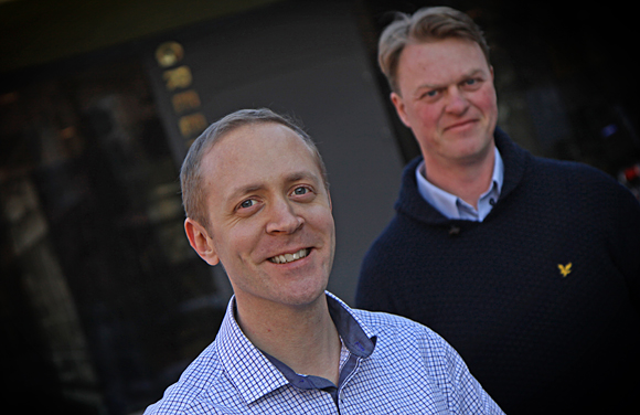 Mercene Labs vd Fredrik Carlborg (t.v.) och Tommy Haraldsson, teknikchef på bolaget.