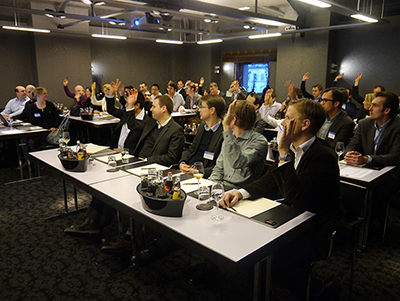 Alumni voting at the first alumni meeting in Munich