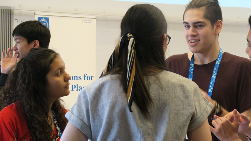 The Stockholm Junior Water Prize finalists talk with each other during discussion groups during a session with KTH Innovation. 