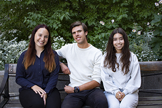 Studentbloggarna Aleks, Adam och Maha